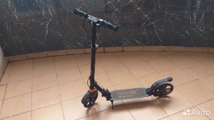 Самокат Ateox Prime 200