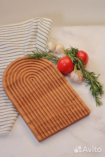 Доска разделочная, деревянная,массив дуба 30х20х2