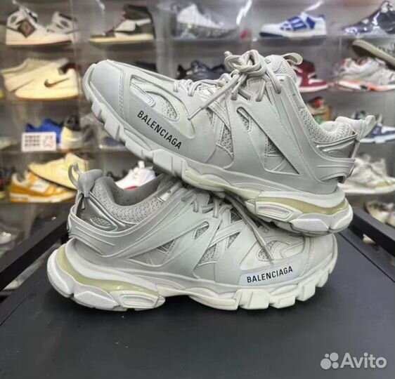 Balenciaga Track