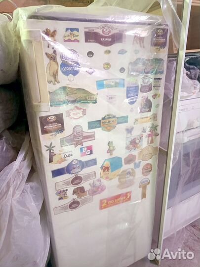 Холодильник бу средний