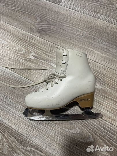 Коньки для фигурного катания edea