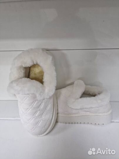 Угги женские белые