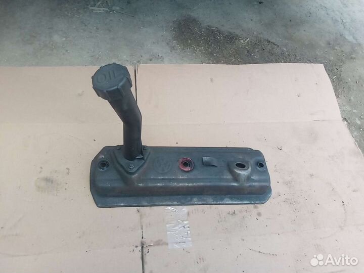 Клапанная крыжка transporter t4 1.9