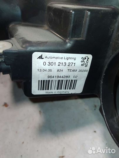 Левая фара Peugeot 407