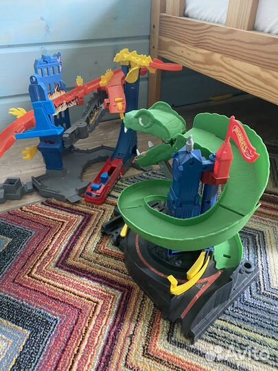 Hot wheels треки