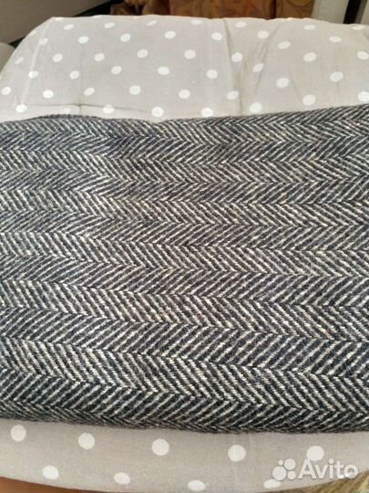 Отрезы ткани, шерсть и драп