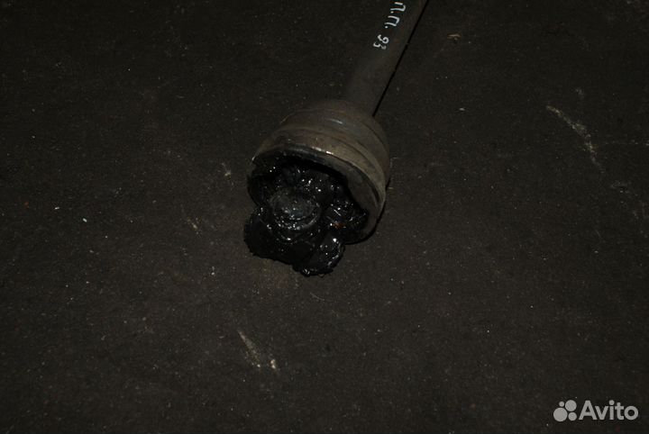 Правая полуось Mitsubishi Galant EA