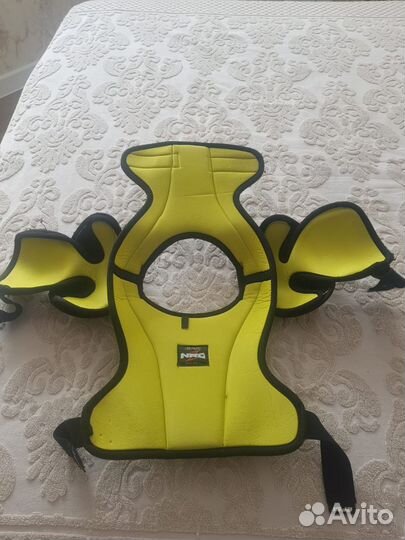 Нагрудник хоккейный детский