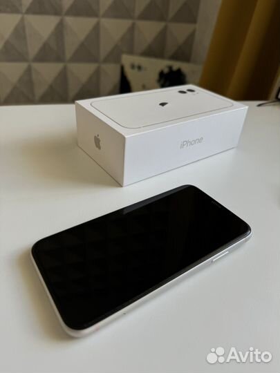 iPhone 11, 128 ГБ