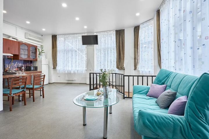 2-к. квартира, 55 м², 2/3 эт.