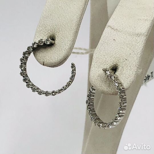 Золотые серьги с бриллиантами пуссеты