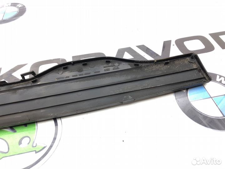 Накладка воздухозаборника Skoda Octavia A7 (5E)
