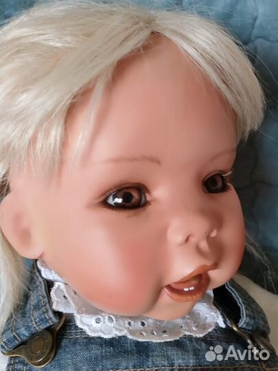 Коллекционная фарфоровая кукла Gaby Jacques