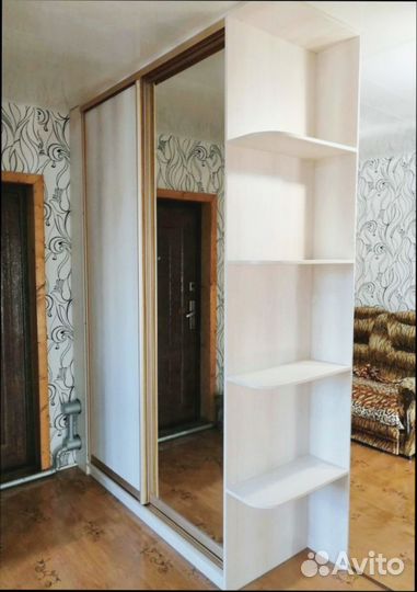 Шкафы распашные