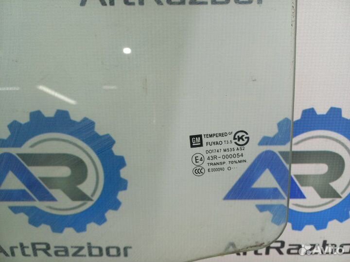 Стекло двери задней левой Chevrolet Orlando 1 1.8