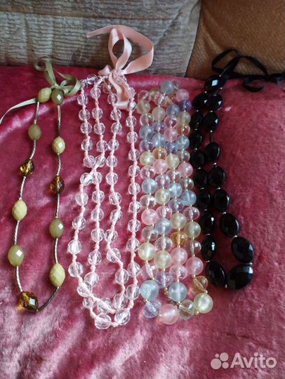 Бижутерия винтаж. Бусы колье браслеты. Ретро