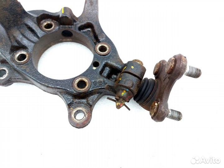 Кулак поворотный передний правый Kia Optima JF