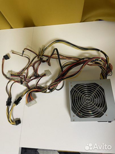 Блок питания fsp 700w 80+