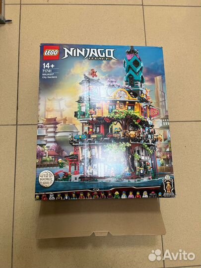 Коробка от Lego Ninjago сады 71741