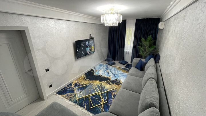 3-к. квартира, 100 м², 2/9 эт.