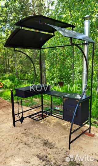 Мангал с крышей