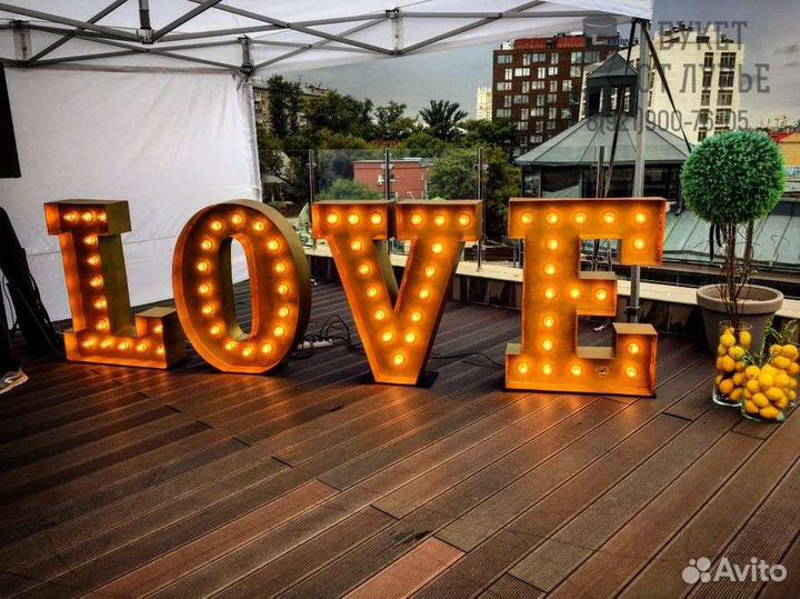 Надписи с лампочками