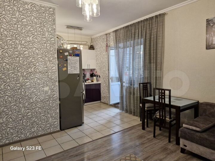 2-к. квартира, 54,3 м², 1/3 эт.