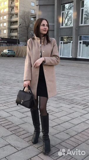 Пальто женское осень-весна 42 XS бежевое