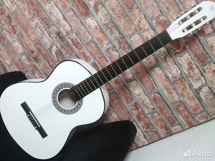Классическая гитара