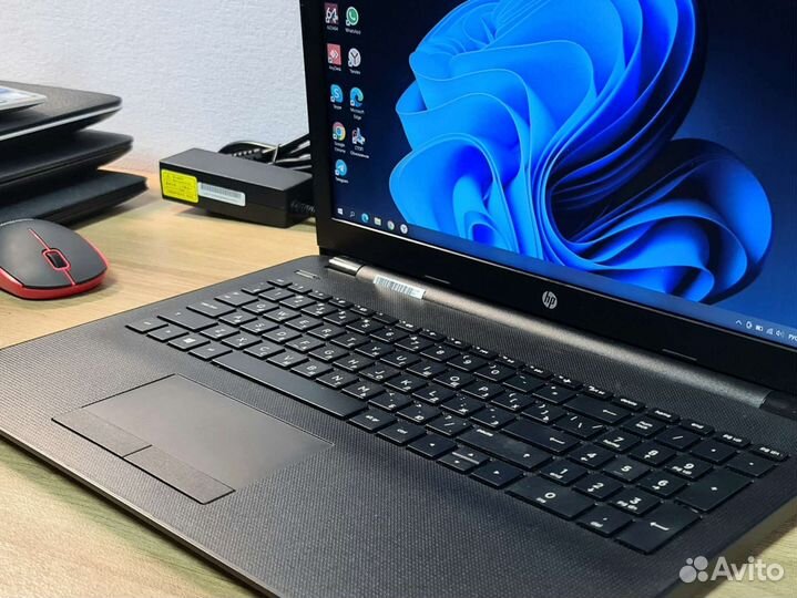 Свежий Быстрый Ноутбук HP SSD