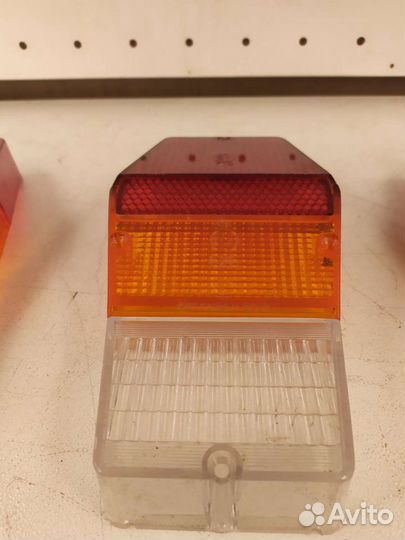 Стекло заднего фонаря газ 24