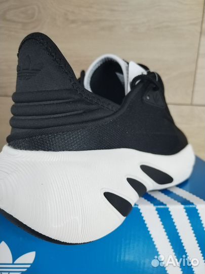 Кроссовки Adidas Adifom Sltn