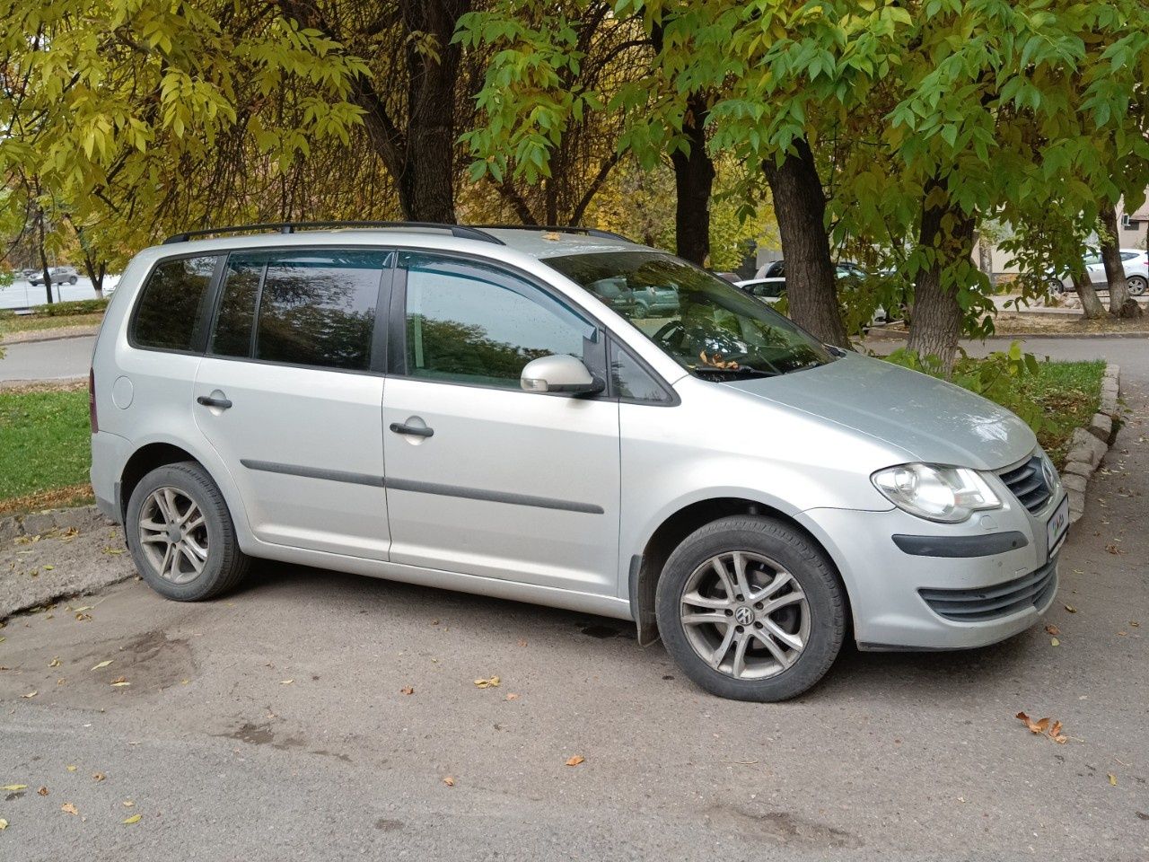 Volkswagen Touran: фото владельца