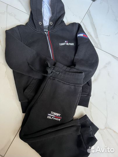 Утепленный костюм Tommy Hilfiger 98-104