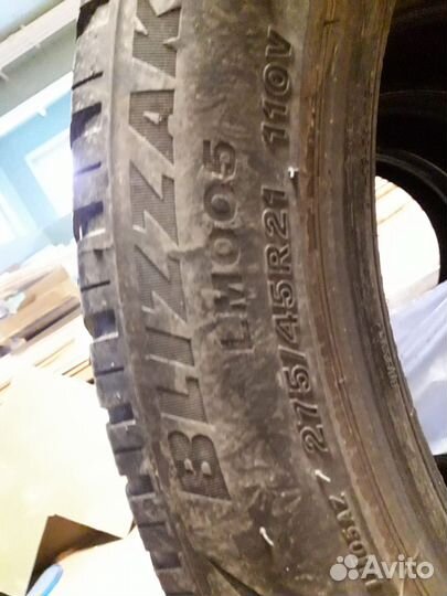 Bridgestone Blizzak LM-005 275/45 R21