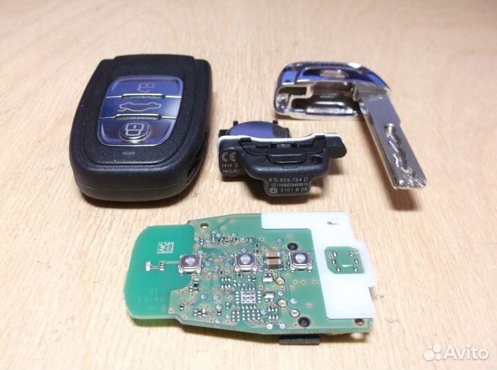 8T0 959 754 D Чип ключ Audi 3 кнопки иммобилайзера