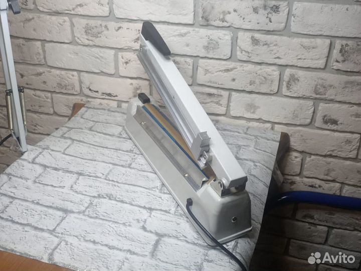 Запайщик пакетов с ножом. Новый. Доставка. Самовыв