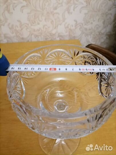 Хрустальная ваза для фруктов на ножке