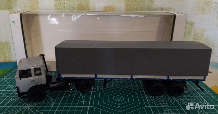 Модель грузовика Маз-5432 с п/п маз-93971
