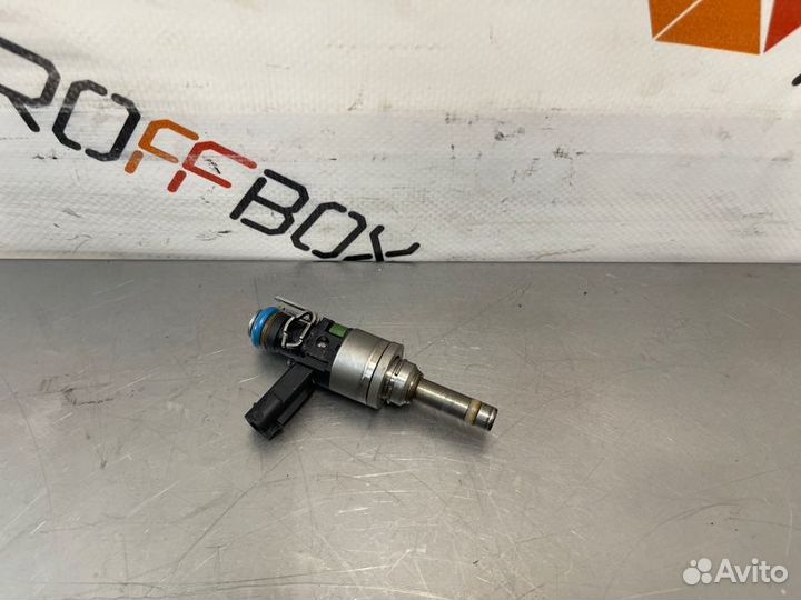 Форсунка Mercedes C-Class W204 M271 1.8TI 2011