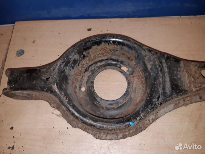 Рычаг задний под пружину Mazda 3 bk