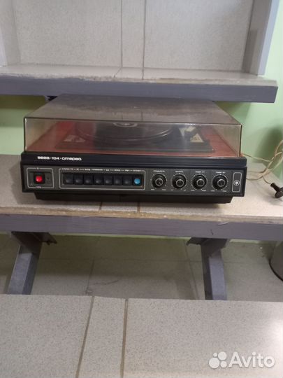 Проигрыватель винила - Вега 104