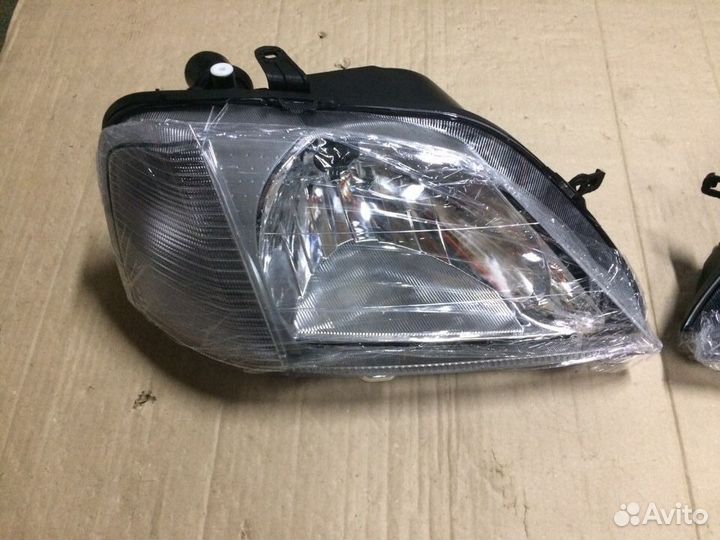 Фары Рено Логан 1 до рестайлинг