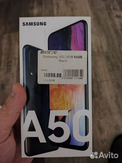 Samsung Galaxy A50, 4/64 ГБ