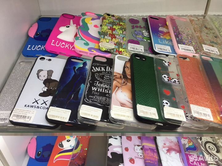 Чехлы на iPhone 8