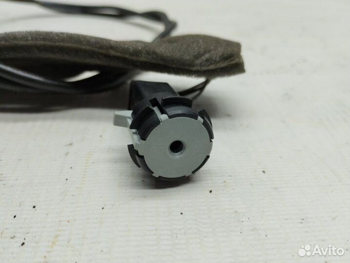 Разъём AUX Ford Focus хэтчбек 2010