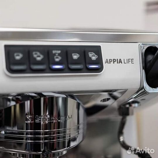 Новая Рожковая кофемашина Nuova Simonelli Appia Li