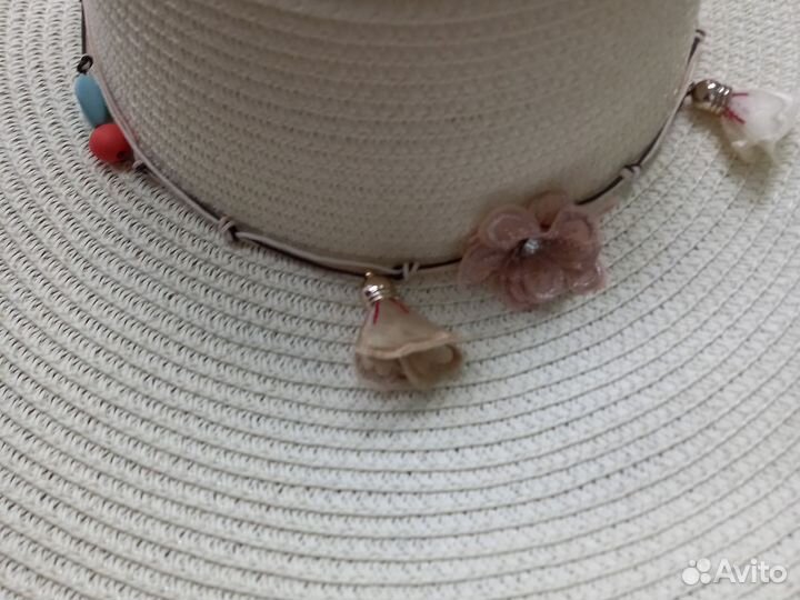 Новая летняя шляпка с полями широкими