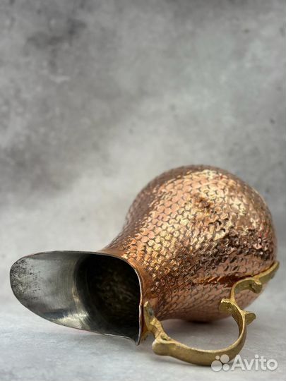 Медный кувшин