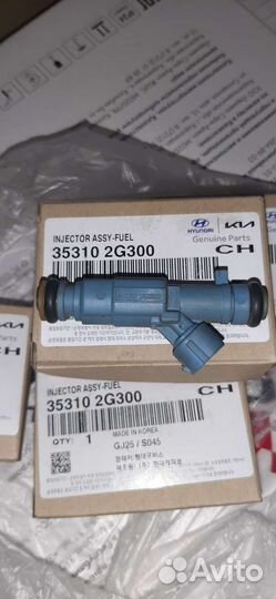 Бензиновые форсунки 353102G300 хендай б/у ком.4 шт